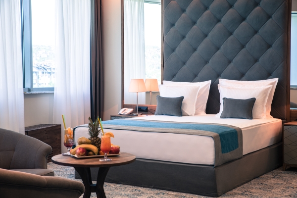 Hotel Radon Plaza (Sarajewo)